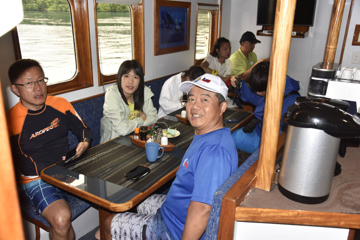 Taiwanese Travel Agents aboard Ocean Hunter Palau